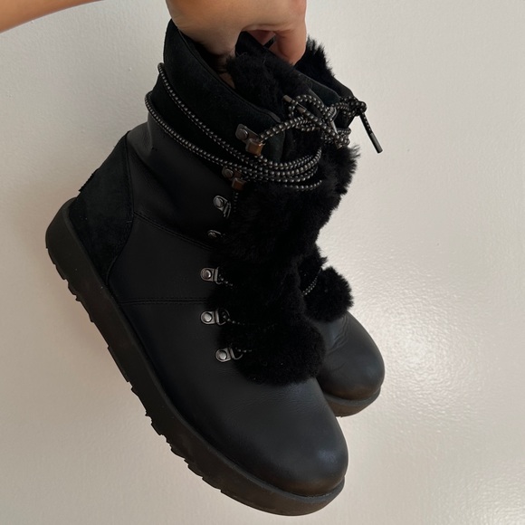 UGG Shoes - UGG VIKI WATERPROOF BLACK BOOTS Size 11
